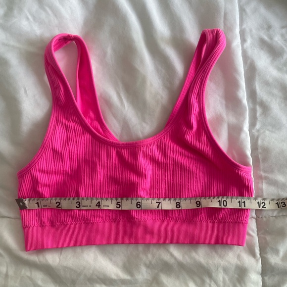 ‼️SOLD‼️ 🩷 Hot Pink Sports Bra 🩷 - Picture 4 of 4